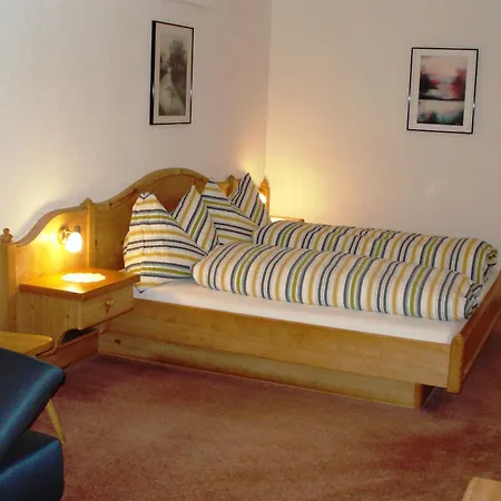 & Restaurant Bahnhof Reichenbach 2*