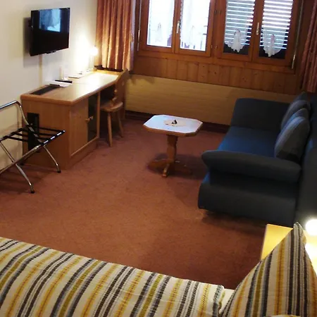 & Restaurant Bahnhof Reichenbach 2*