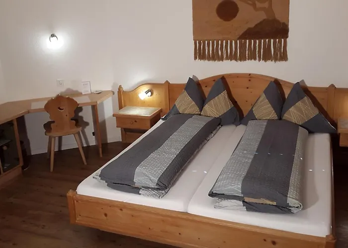 & Restaurant Bahnhof Reichenbach 2* Reichenbach im Kandertal